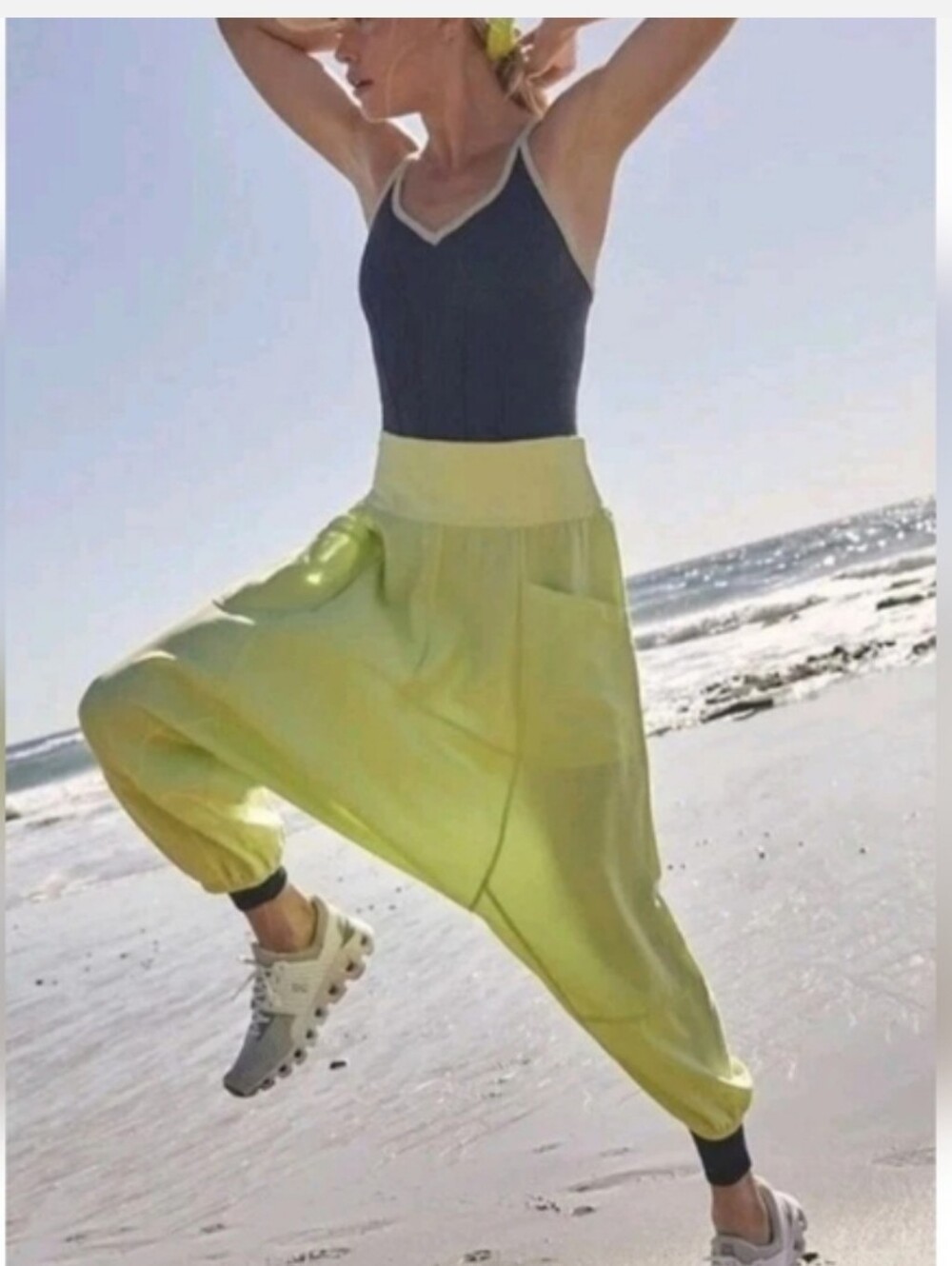 Free People Size Medium Movement Give Your All Harem Pants All Jogges Neon Green